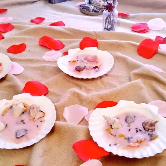 OOAK wax decor, Aphrodite Scallop Shell | Sailor's Valentine - Picture 1 of 1